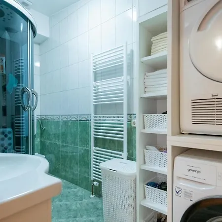 Cozy In With Outdoor Swimming Pool Vrgorac