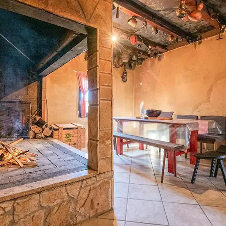 Lovely In Ferienhaus Vrgorac