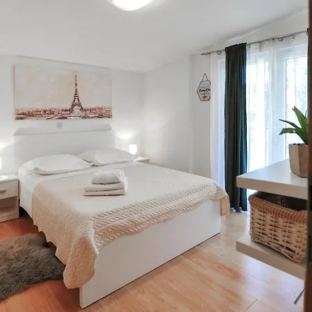 Holiday home Lovely In Vrgorac