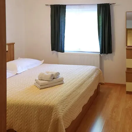 Lovely In Будинок відпочинку