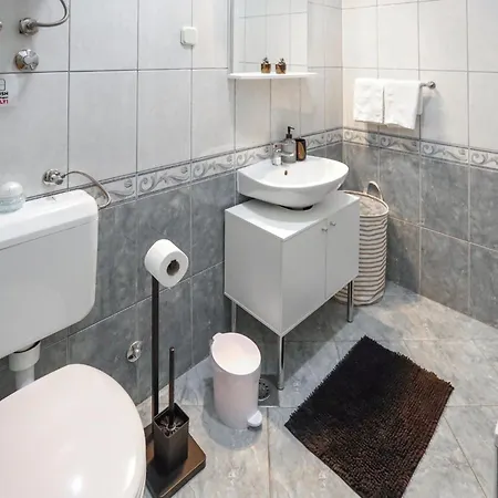 Будинок відпочинку Lovely In *